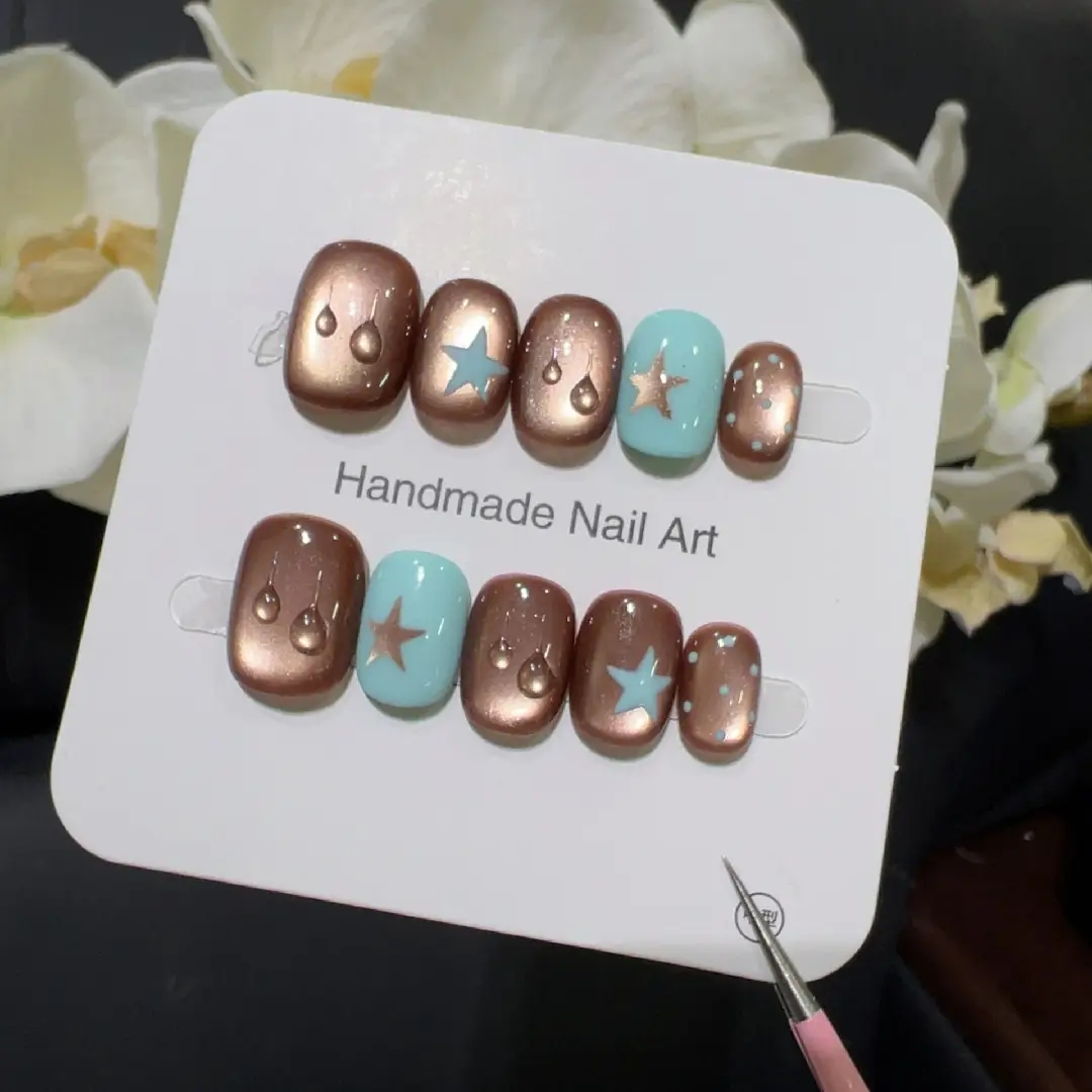 10개 고급 소형 갈색 물방울 모양 수제 프렌치 팁 네 - Nail Art Emerald 리뷰 및 가격