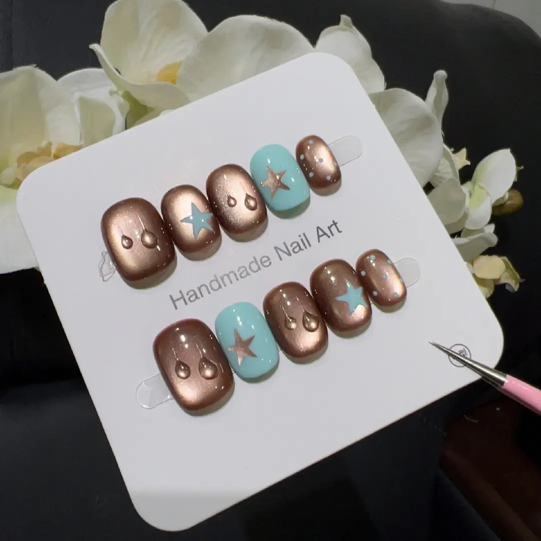 10개 고급 소형 갈색 물방울 모양 수제 프렌치 팁 네 - Nail Art Emerald 리뷰 및 가격